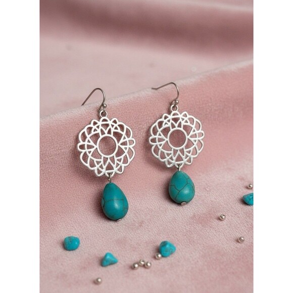 Silvertone Filigree Howlite Teardrop Dangle Earrings 1.5 Inch - Picture 1 of 5